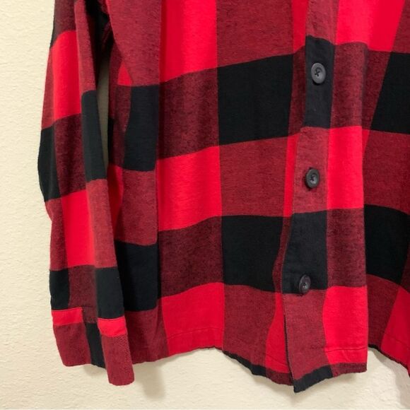 OLD NAVY Pajama top women’s Large red black buffalo plaid check flannel. - Picture 4 of 9